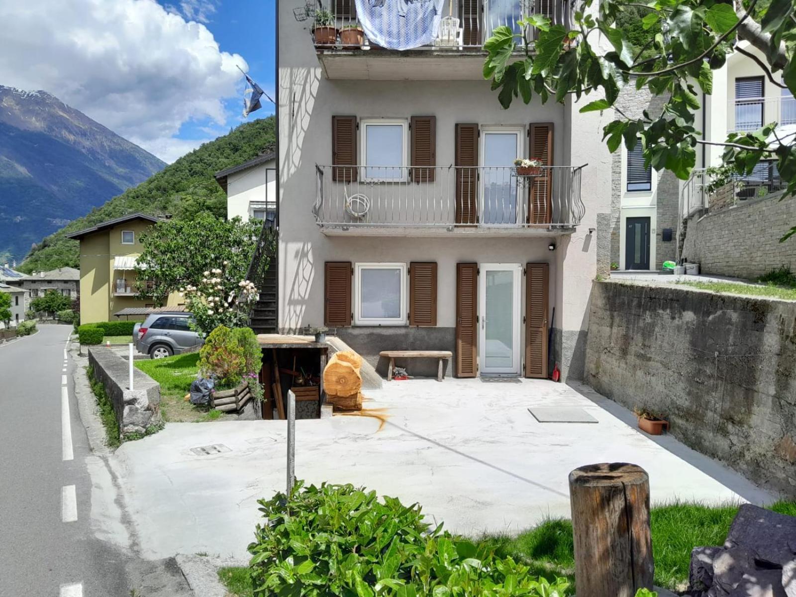 Отель Ca Marasciol A 5 Minuti Dal Trenino Rosso Del Bernina Express Villa di Tirano Экстерьер фото